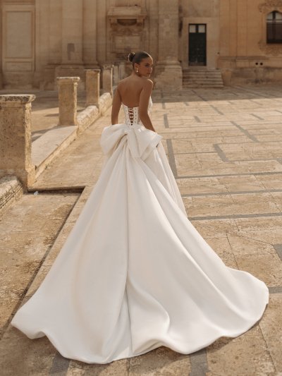 Svadobné šaty / ROYALDI NILLAN